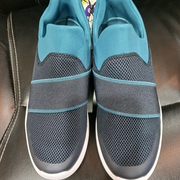 Kids' Delta Slip-On Apparel Water Shoes - All in Motion - Picture 2 of 4